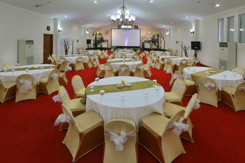 雅加达卡旺公园酒店 外观 照片